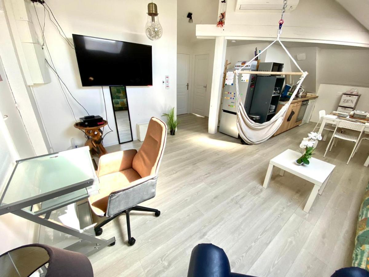 Appartement Vue Sur Les Etoiles Charleville-Mézières Exteriör bild